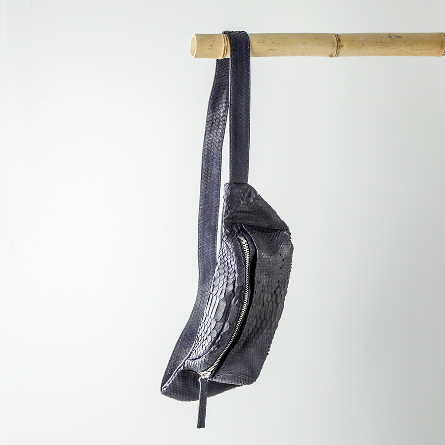 cross body taske python skind - navy blå - kundalini bum bag