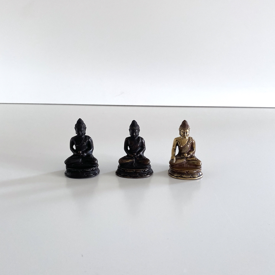 spiritualitet statuer
