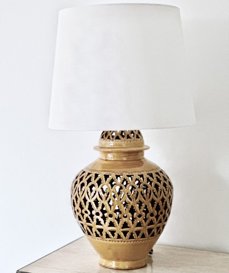 Bordlampe Calada keramik - globe H40 Curry