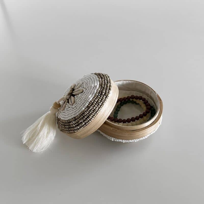 Bali perleæske rund mini bambus - beige/hvid shells