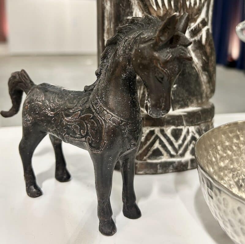 Bali statue The Horse H16 cm - sort
