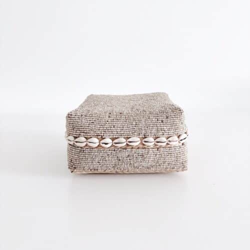 Flad Bali perleæske med shells - Beige - Mellem