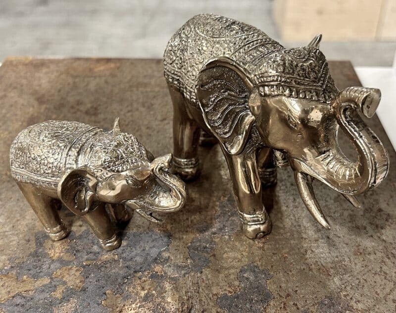 Holy Elephant statue - stor H15 cm