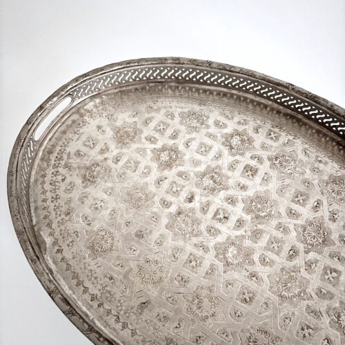 Vintage serveringsbakke oval m/fødder – nysølv