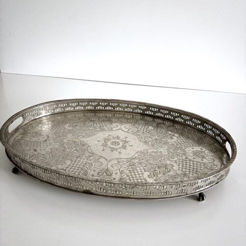 Vintage serveringsbakke oval m/fødder – nysølv