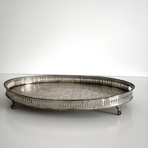 Vintage serveringsbakke oval m/fødder – nysølv