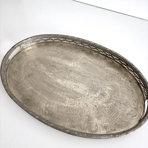 Vintage serveringsbakke oval - nysølv m/messing