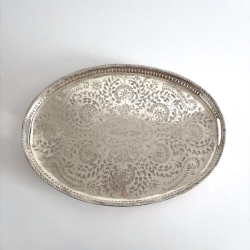 Vintage serveringsbakke oval - nysølv m/messing