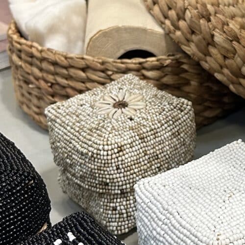 Bali perleæske square mini - beige shells