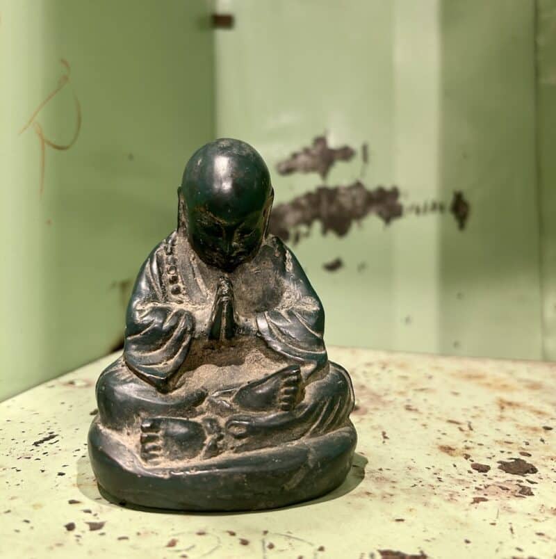 Statue - Praying Buddha Munk H10 cm