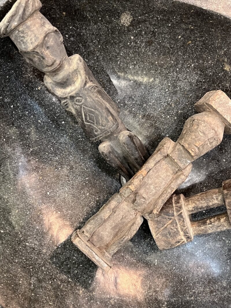 Sumba statue i træ - 'Primitive Gatekeeper' H20-25 cm - assorterede - Billede 2