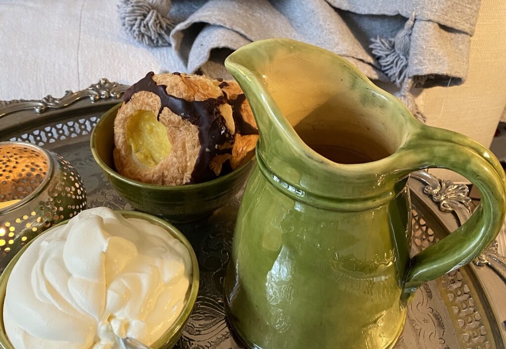 keramik provence fra Manipura Living med varm kakao
